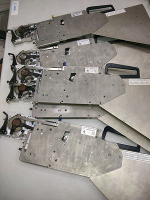 खरीदें Evest ईएम -760 एल एसएमटी मशीन के लिए Evest 12 मिमी फीडर मूल इस्तेमाल किया, अच्छी हालत ऑनलाइन निर्माण