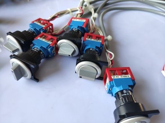 खरीदें KGJ-M668M-001 श्रीमती स्पेयर पार्ट्स यामाहा स्विच KGJ-M668M-00X ऑनलाइन निर्माण