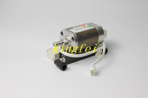 FUJI ADCPA8122 CP7 स्क्वायर सिलेंडर स्टॉक में मूल ब्रांड नया तेजी से वितरण