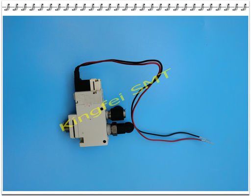 यामाहा YV64D मशीन के लिए एसएमसी सोलेनॉइड वाल्व VQZ312-5G-C6